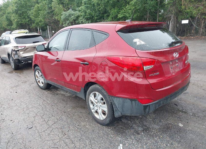 Photo 3 of 2010 Hyundai Tucson GLS (VIN KM8JT3AC3AU079630)