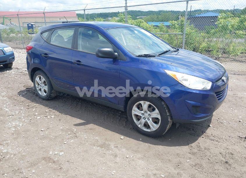 2010 Hyundai Tucson GLS (VIN KM8JT3ACXAU099759) main photo