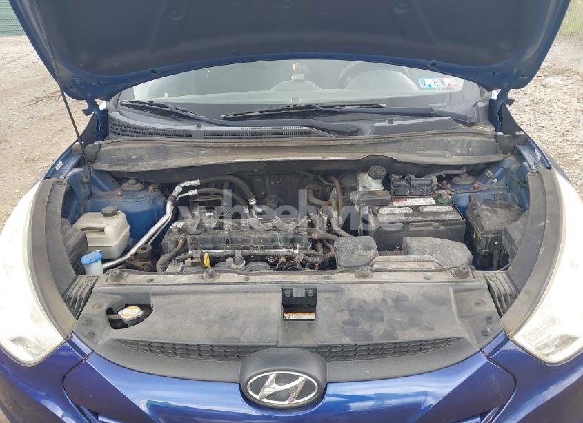 Photo 6 of 2010 Hyundai Tucson GLS (VIN KM8JT3ACXAU099759)