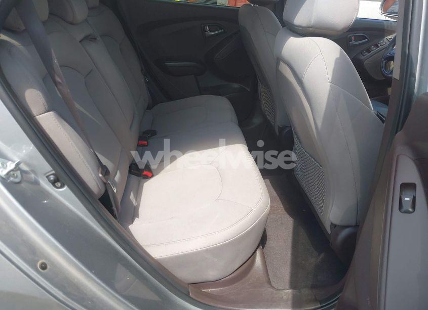 Photo 8 of 2015 Hyundai Tucson GLS (VIN KM8JT3AF3FU083680)