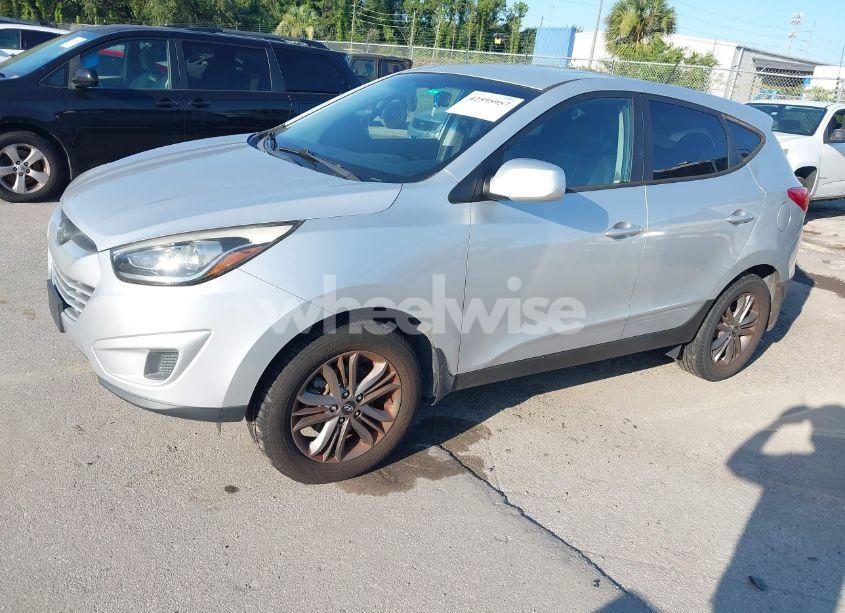 Photo 2 of 2015 Hyundai Tucson GLS (VIN KM8JTCAF1FU028631)