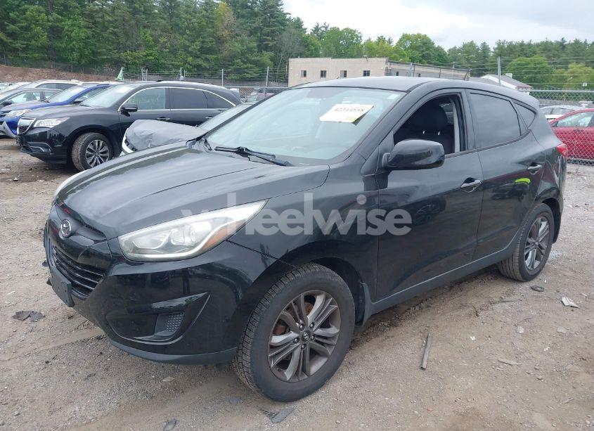 Photo 2 of 2015 Hyundai Tucson GLS (VIN KM8JTCAF3FU051327)