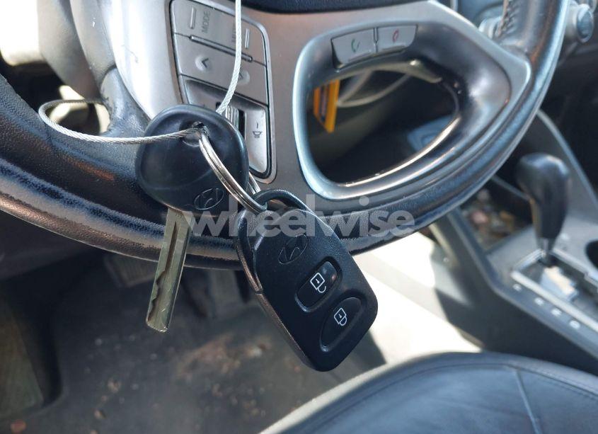 Photo 11 of 2012 Hyundai Tucson LIMITED (VIN KM8JU3AC0CU320222)