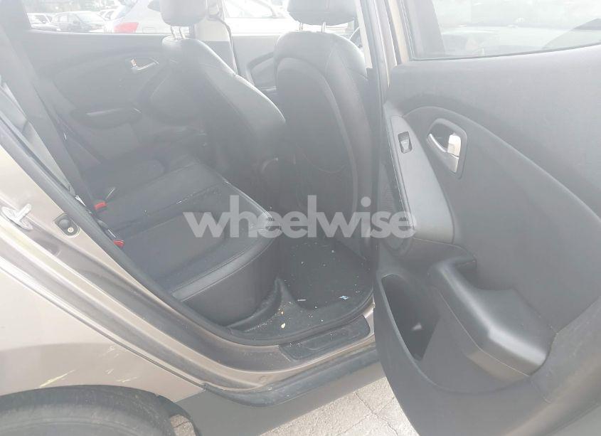 Photo 8 of 2012 Hyundai Tucson GLS (VIN KM8JU3AC0CU502518)