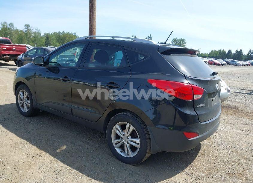 Photo 3 of 2013 Hyundai Tucson GLS (VIN KM8JU3AC0DU546911)