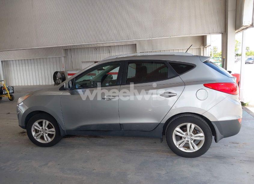 Photo 14 of 2011 Hyundai Tucson GLS (VIN KM8JU3AC1BU300673)