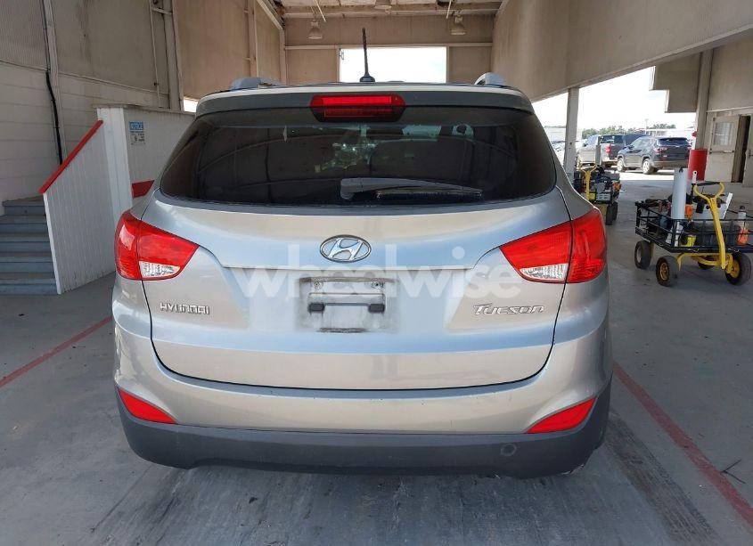 Photo 16 of 2011 Hyundai Tucson GLS (VIN KM8JU3AC1BU300673)