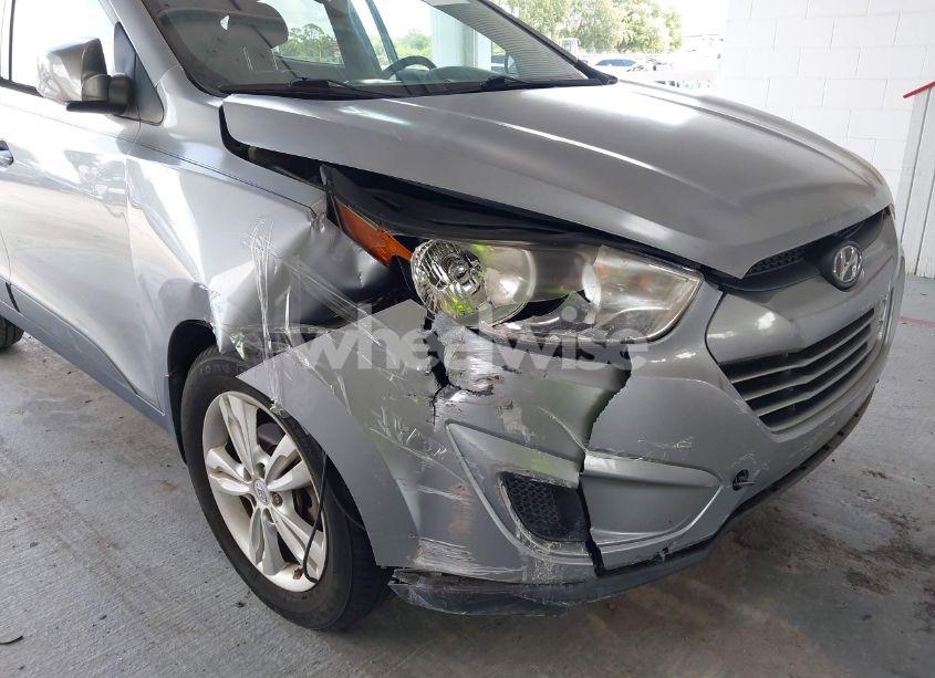 Photo 6 of 2011 Hyundai Tucson GLS (VIN KM8JU3AC1BU300673)