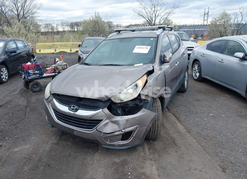 Photo 2 of 2012 Hyundai Tucson LIMITED (VIN KM8JU3AC1CU499113)