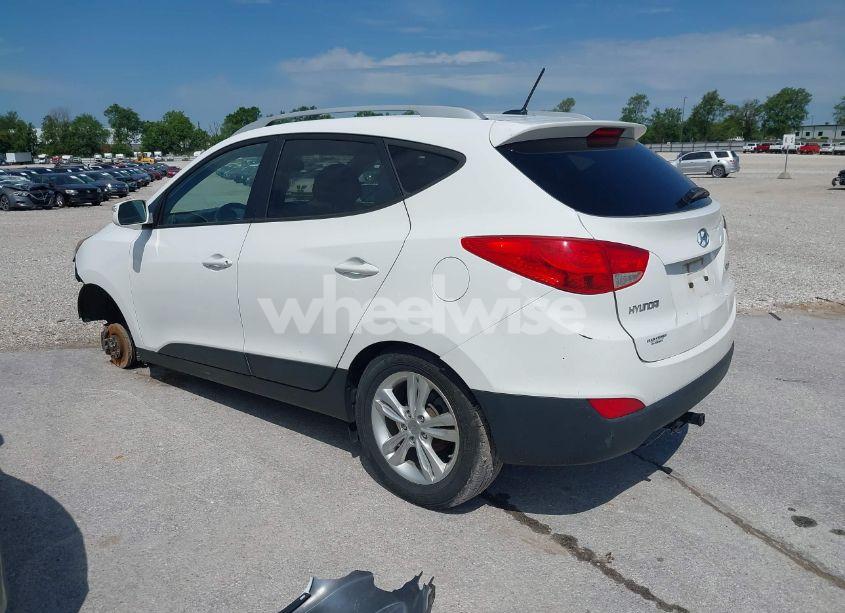 Photo 3 of 2013 Hyundai Tucson GLS (VIN KM8JU3AC1DU752870)