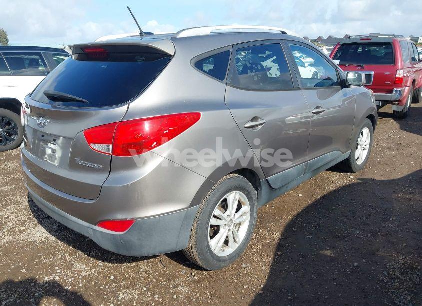 Photo 4 of 2011 Hyundai Tucson GLS (VIN KM8JU3AC2BU279350)