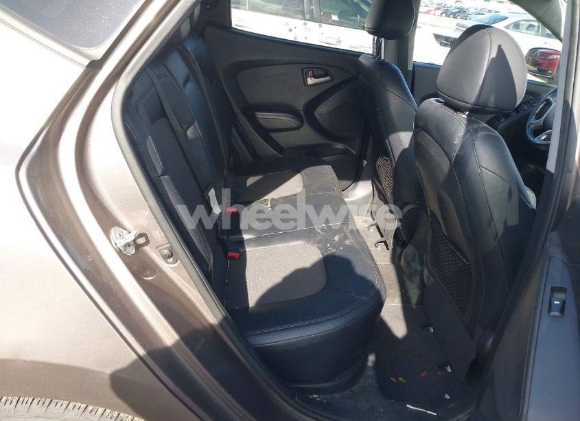 Photo 8 of 2011 Hyundai Tucson GLS (VIN KM8JU3AC2BU279350)