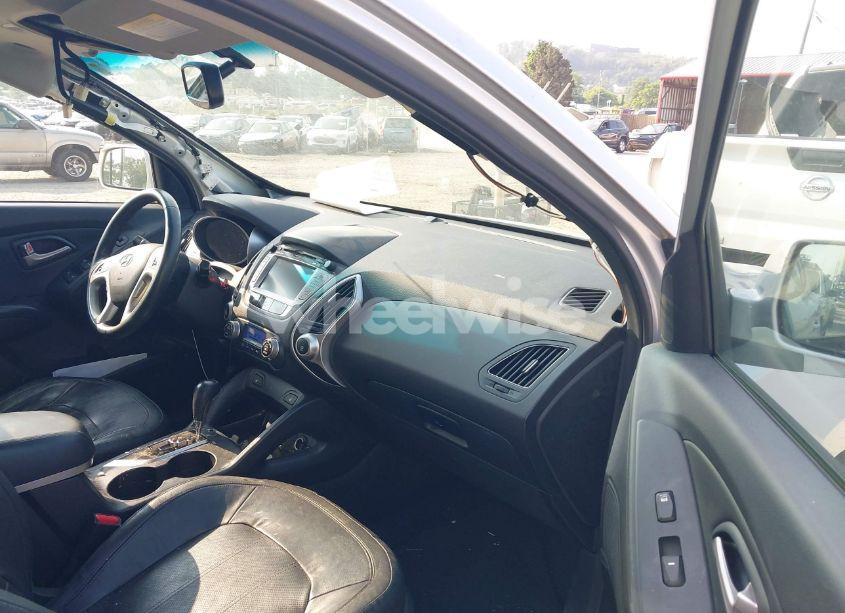 Photo 5 of 2013 Hyundai Tucson LIMITED (VIN KM8JU3AC2DU599190)