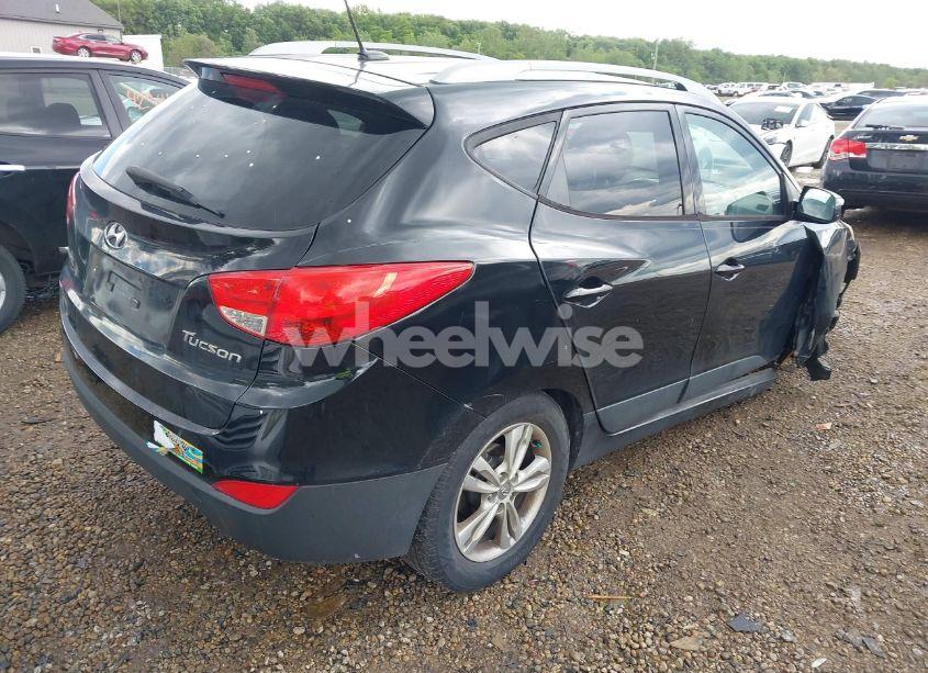 Photo 4 of 2013 Hyundai Tucson GLS (VIN KM8JU3AC2DU654804)