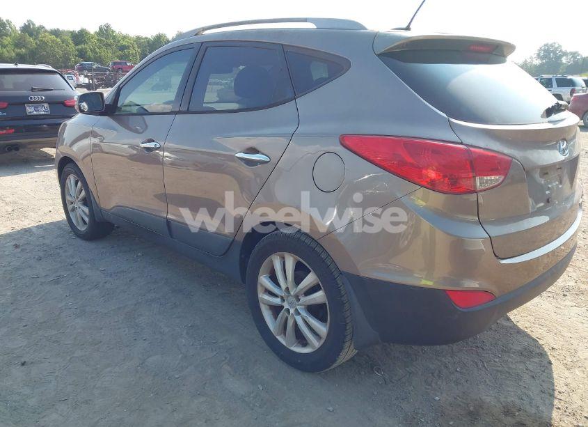 Photo 3 of 2010 Hyundai Tucson LIMITED (VIN KM8JU3AC3AU079611)