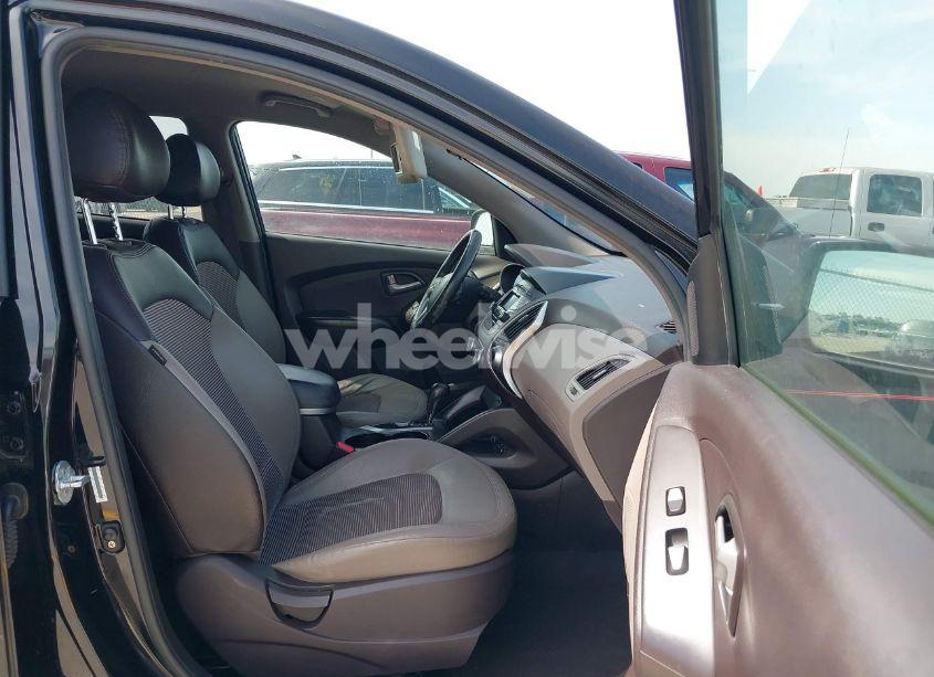 Photo 5 of 2012 Hyundai Tucson GLS (VIN KM8JU3AC3CU423179)