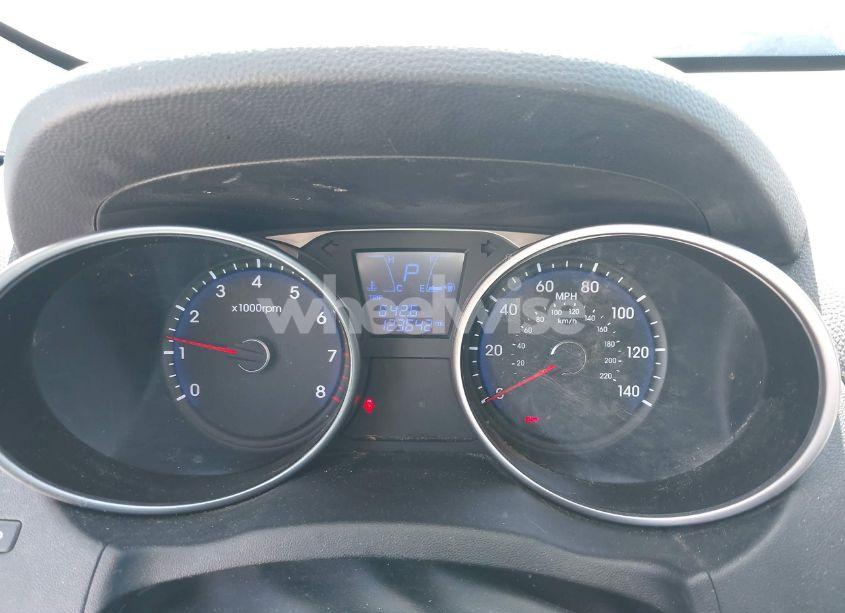 Photo 7 of 2010 Hyundai Tucson LIMITED (VIN KM8JU3AC4AU069816)