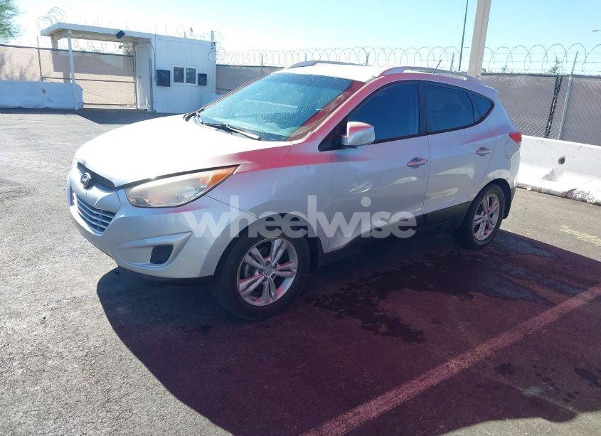 Photo 2 of 2011 Hyundai Tucson GLS (VIN KM8JU3AC4BU239724)