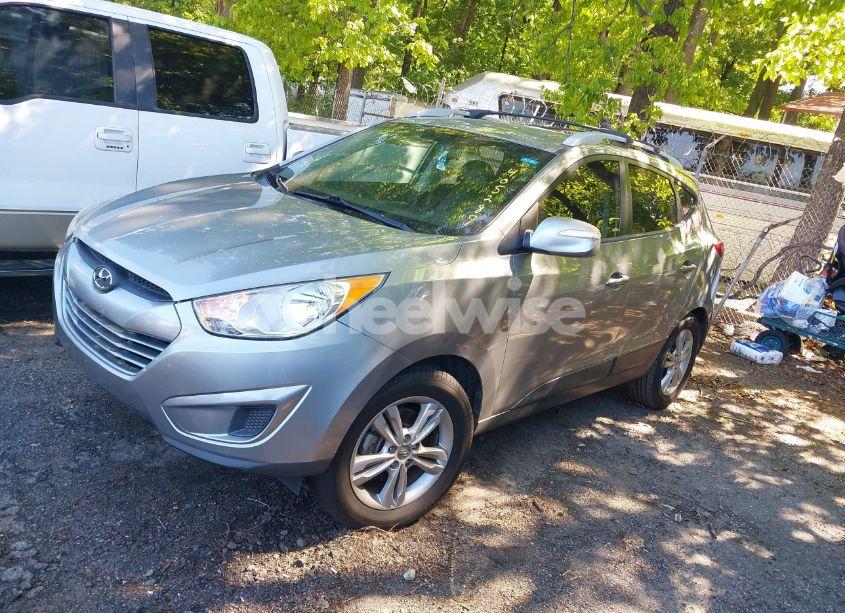 Photo 2 of 2012 Hyundai Tucson GLS (VIN KM8JU3AC4CU405287)