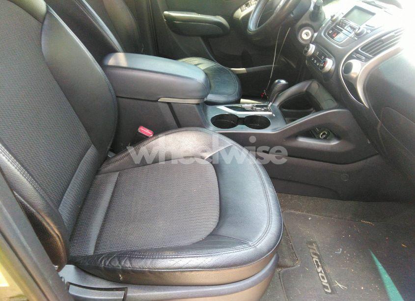 Photo 5 of 2012 Hyundai Tucson GLS (VIN KM8JU3AC4CU405287)