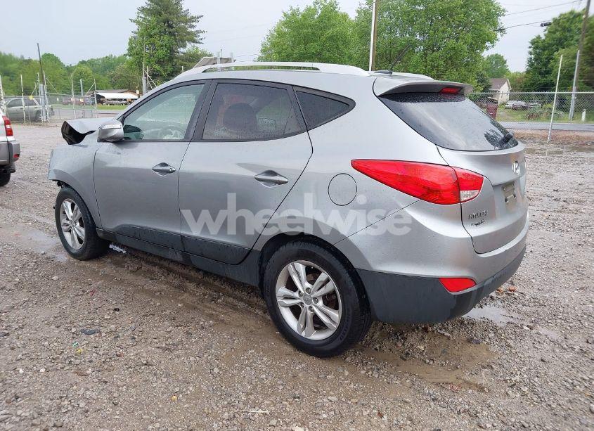 Photo 3 of 2013 Hyundai Tucson GLS (VIN KM8JU3AC4DU732855)