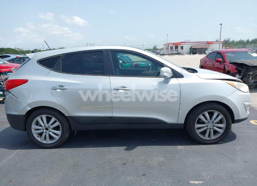 Photo 13 of 2013 Hyundai Tucson LIMITED (VIN KM8JU3AC6DU598186)