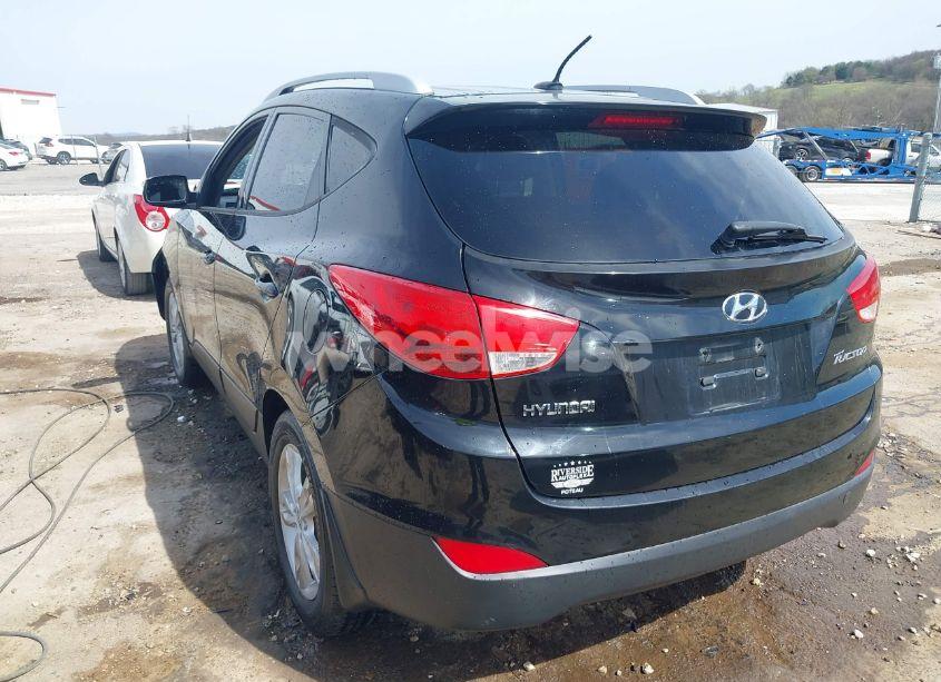 Photo 3 of 2013 Hyundai Tucson GLS (VIN KM8JU3AC7DU588153)