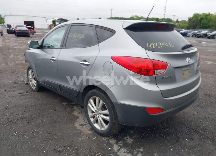 Photo 3 of 2013 Hyundai Tucson LIMITED (VIN KM8JU3AC7DU675454)