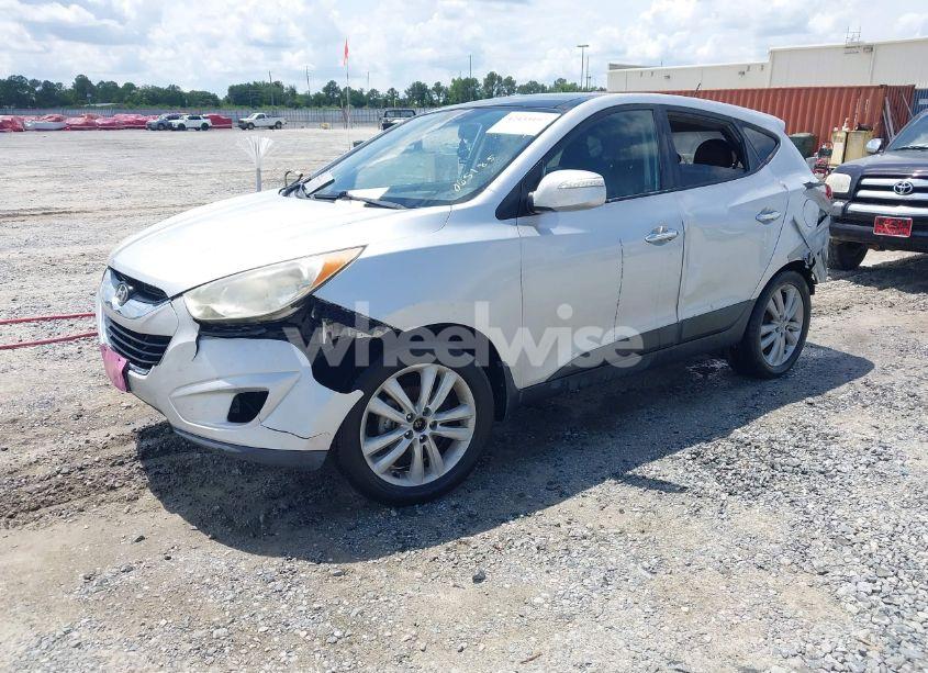 Photo 2 of 2010 Hyundai Tucson LIMITED (VIN KM8JU3AC8AU065185)