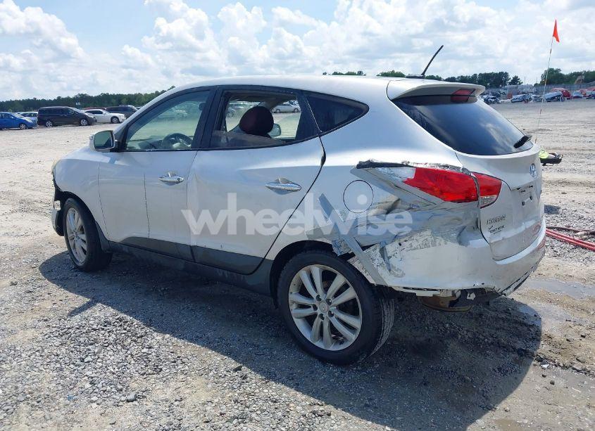 Photo 3 of 2010 Hyundai Tucson LIMITED (VIN KM8JU3AC8AU065185)