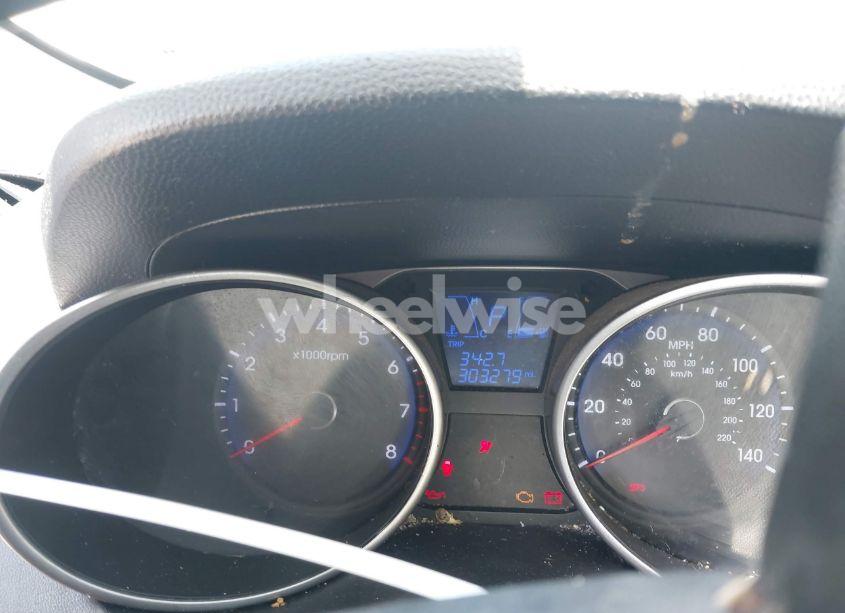 Photo 7 of 2010 Hyundai Tucson LIMITED (VIN KM8JU3AC8AU065185)