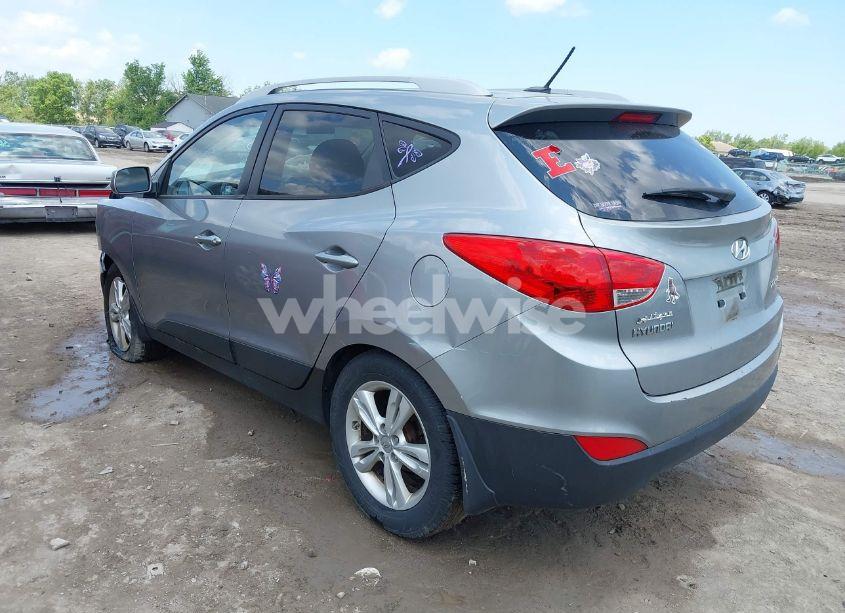 Photo 3 of 2011 Hyundai Tucson GLS (VIN KM8JU3AC8BU296105)
