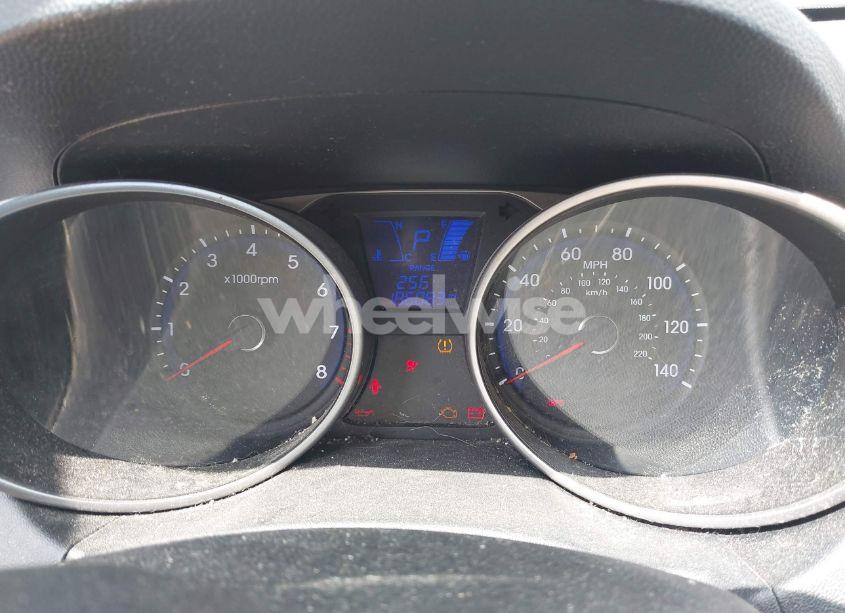 Photo 7 of 2011 Hyundai Tucson GLS (VIN KM8JU3AC8BU296105)