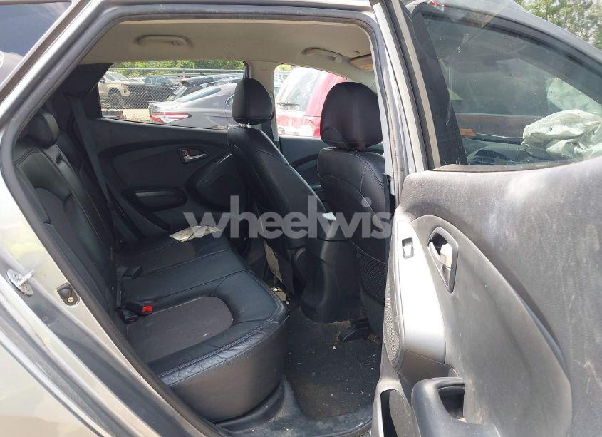 Photo 8 of 2011 Hyundai Tucson GLS (VIN KM8JU3AC8BU296105)