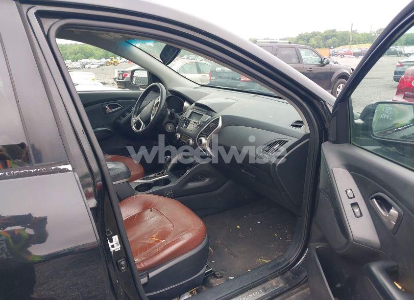 Photo 5 of 2012 Hyundai Tucson LIMITED (VIN KM8JU3AC8CU339214)