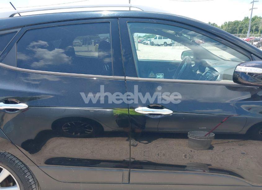 Photo 14 of 2011 Hyundai Tucson LIMITED (VIN KM8JU3AC9BU256356)