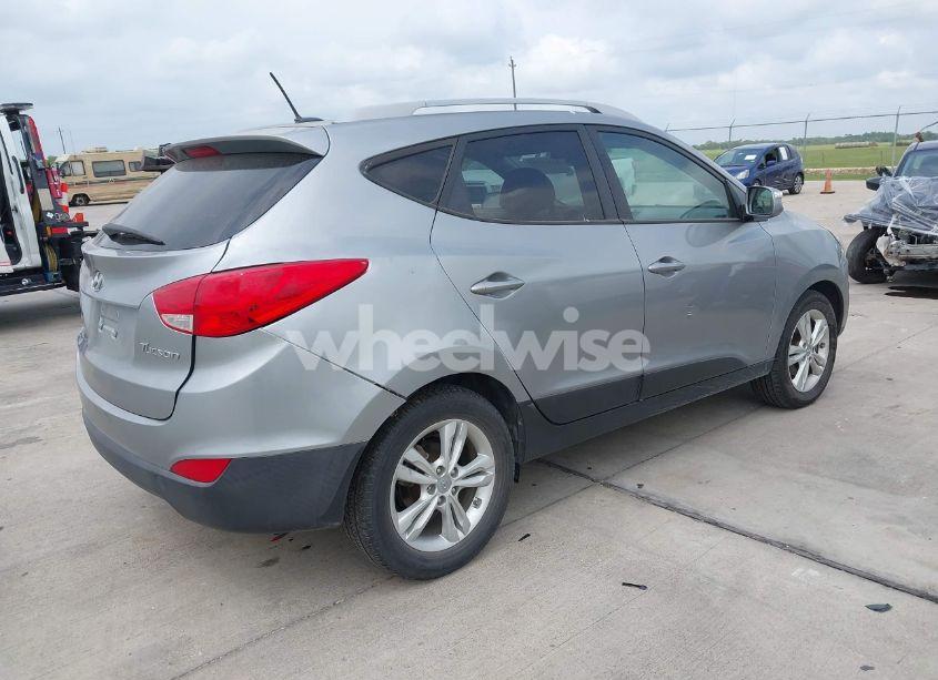 Photo 4 of 2013 Hyundai Tucson GLS (VIN KM8JU3AC9DU550083)