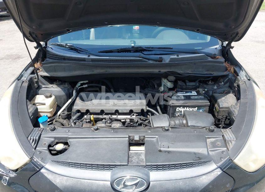 Photo 10 of 2011 Hyundai Tucson GLS (VIN KM8JU3ACXBU193543)