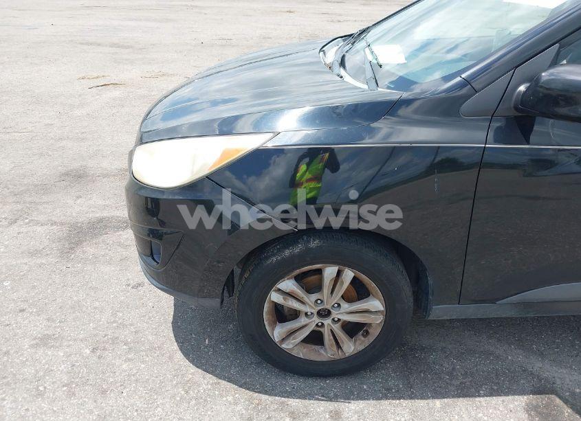 Photo 14 of 2011 Hyundai Tucson GLS (VIN KM8JU3ACXBU193543)