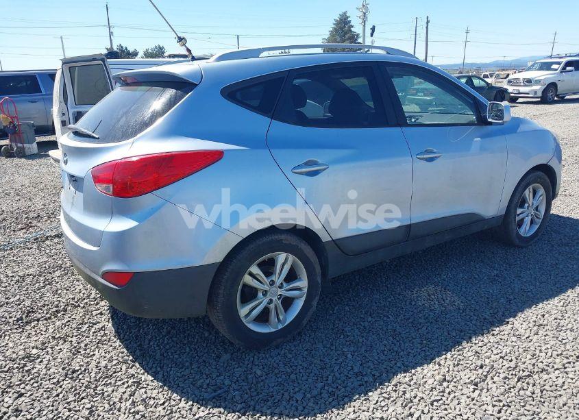 Photo 4 of 2011 Hyundai Tucson GLS (VIN KM8JU3ACXBU213113)