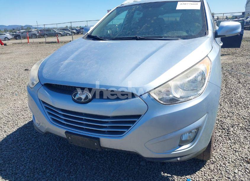 Photo 6 of 2011 Hyundai Tucson GLS (VIN KM8JU3ACXBU213113)