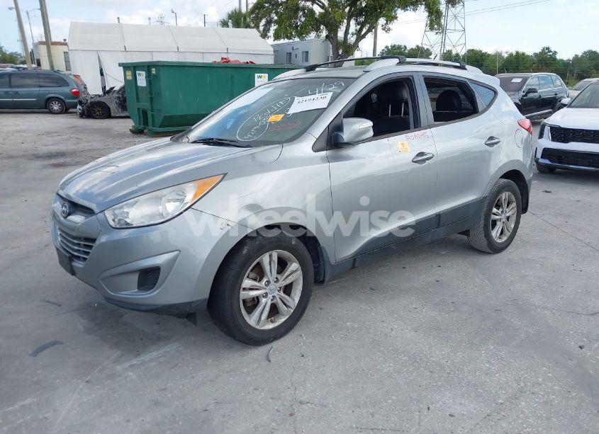Photo 2 of 2012 Hyundai Tucson GLS (VIN KM8JU3ACXCU345595)