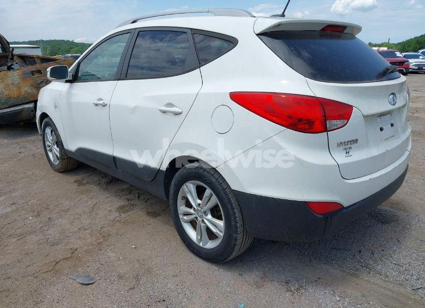 Photo 3 of 2013 Hyundai Tucson GLS (VIN KM8JU3ACXDU710035)