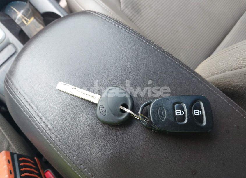 Photo 11 of 2015 Hyundai Tucson SE (VIN KM8JU3AG0FU970370)