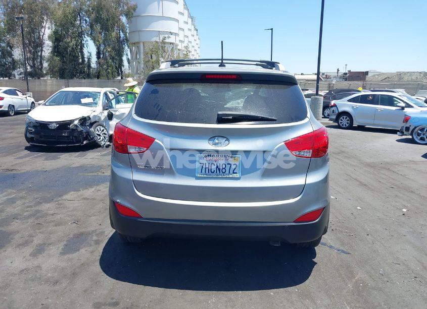 Photo 16 of 2015 Hyundai Tucson SE (VIN KM8JU3AG0FU998542)