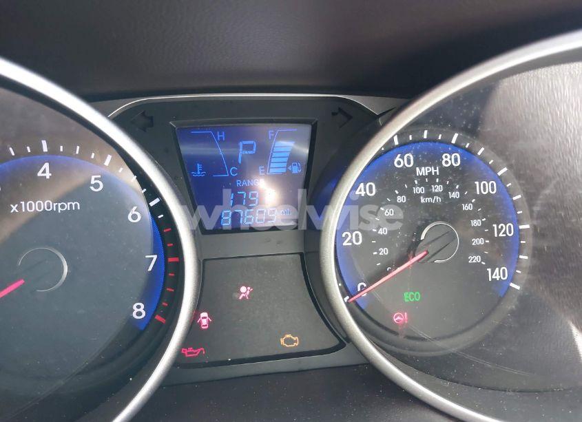 Photo 7 of 2015 Hyundai Tucson SE (VIN KM8JU3AG0FU998542)