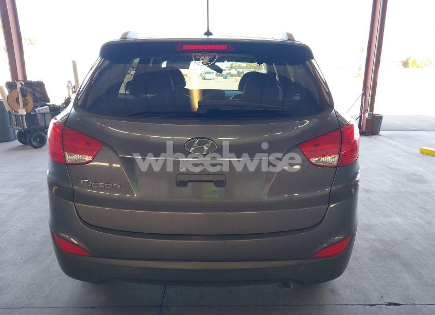 Photo 16 of 2014 Hyundai Tucson SE (VIN KM8JU3AG1EU918664)
