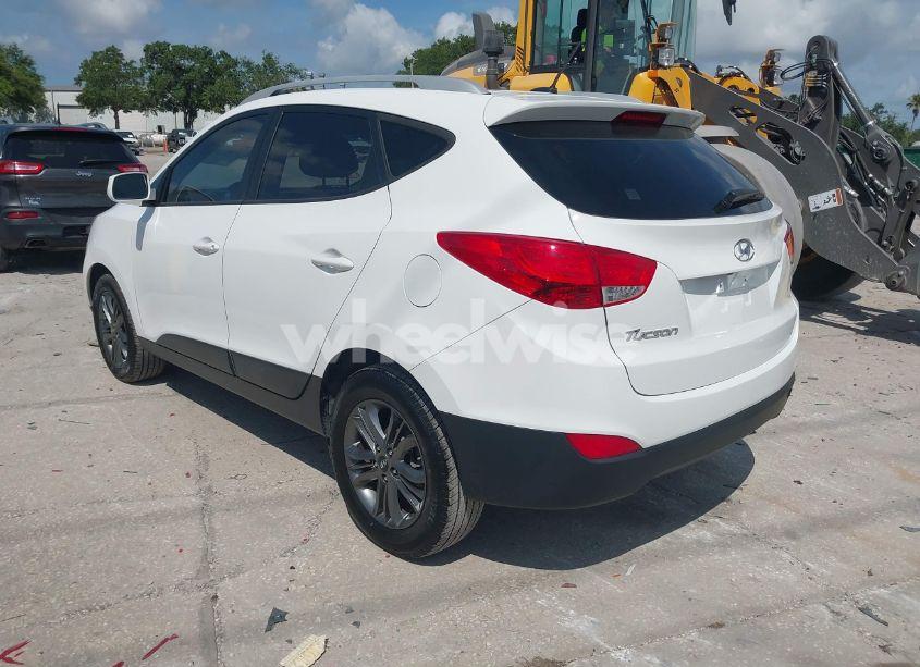 Photo 3 of 2014 Hyundai Tucson SE (VIN KM8JU3AG3EU795384)