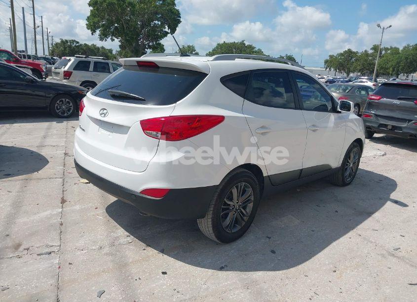 Photo 4 of 2014 Hyundai Tucson SE (VIN KM8JU3AG3EU795384)