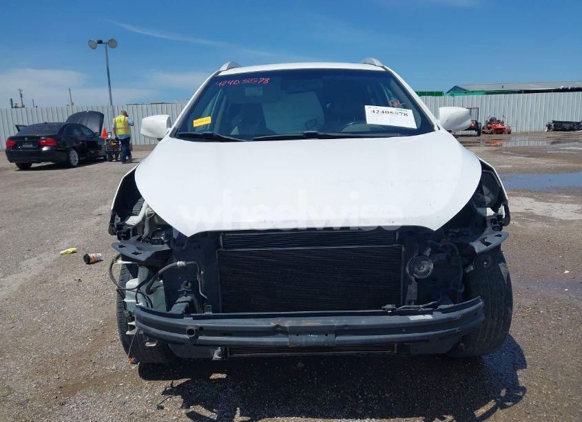 Photo 13 of 2014 Hyundai Tucson SE (VIN KM8JU3AG3EU800406)